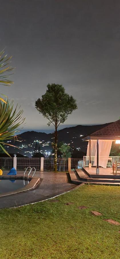 Villa Aurora Cisarua Ngoại thất bức ảnh