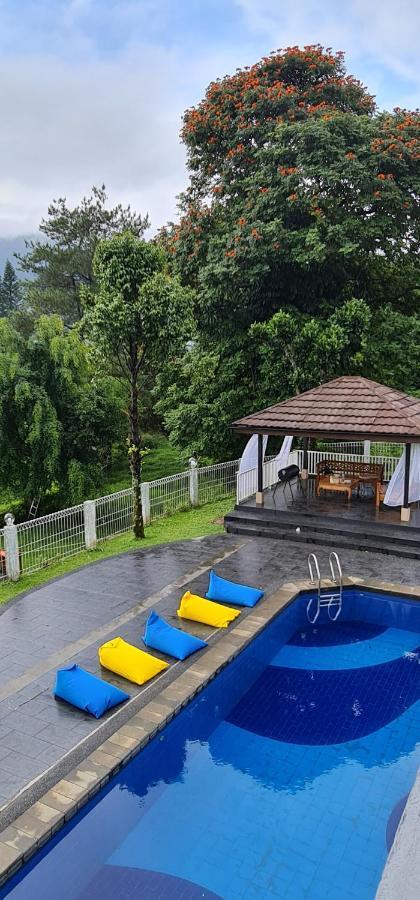 Villa Aurora Cisarua Ngoại thất bức ảnh